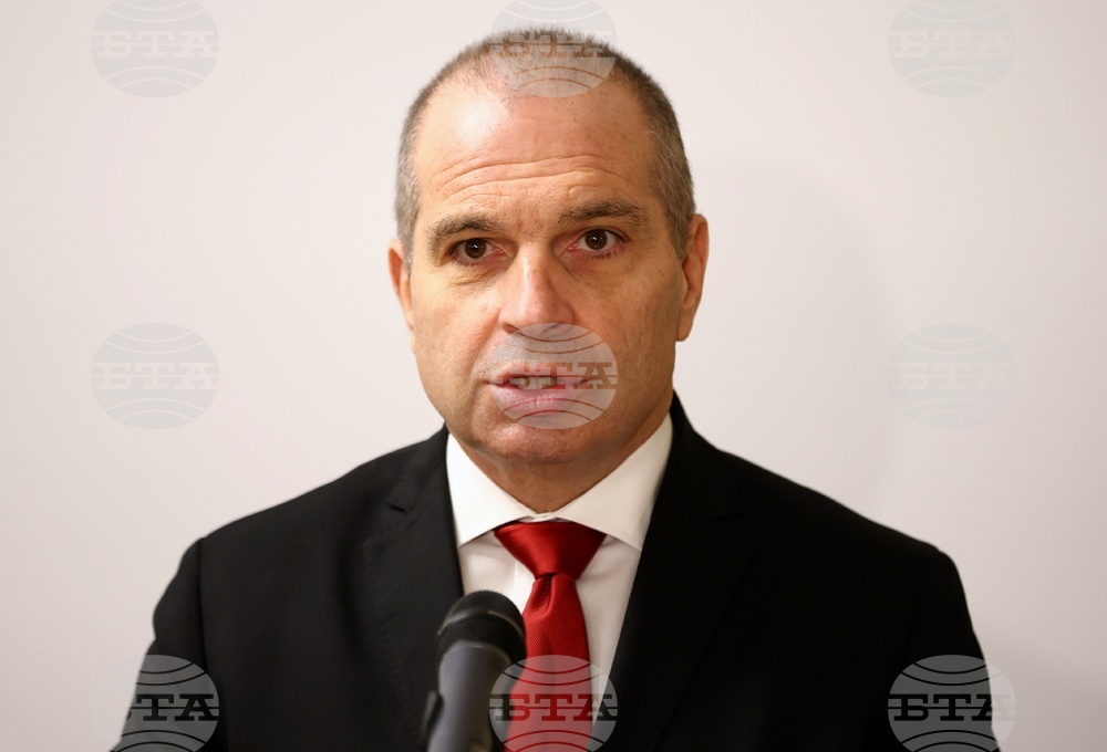 Bulgaria’s Postal Service Smoothly Handles Lev-to-Euro Exchange, Says Outgoing Deputy PM Karadjov