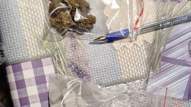 Окръжната прокуратура в Разград привлече към наказателна отговорност двама мъже за държане на наркотици с цел разпространение