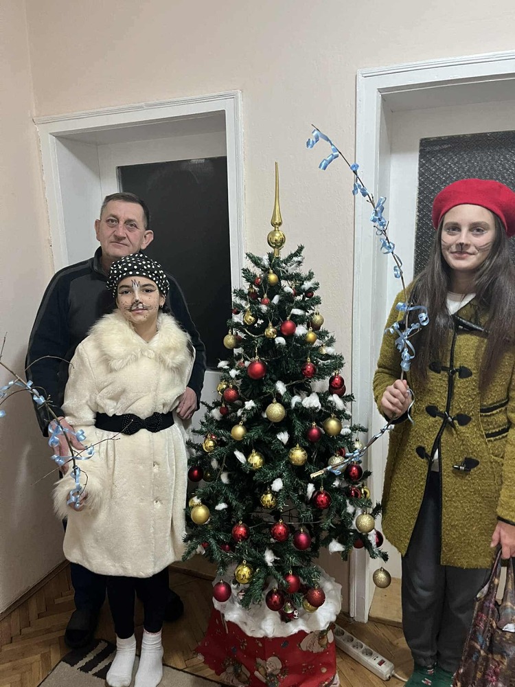 Сурва отбелязаха в Босилеградско