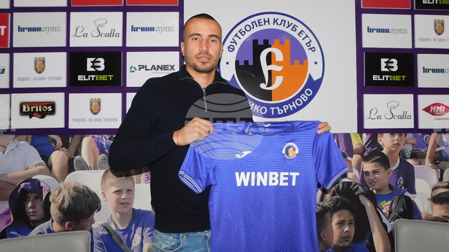 Етър привлече защитника Никола Борисов 