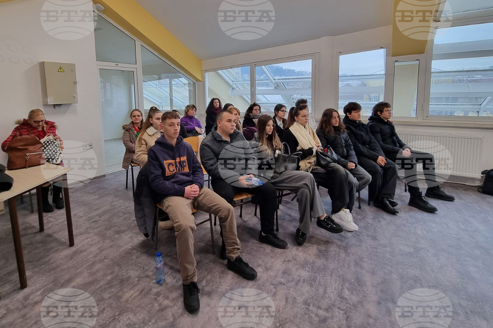 Габрово - Национална Априловска гимназия - Кирил Вълчев - посещение