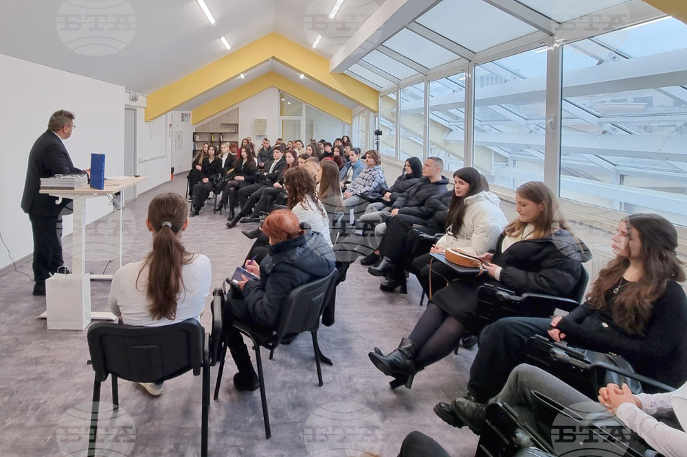 Габрово - Национална Априловска гимназия - Кирил Вълчев - посещение