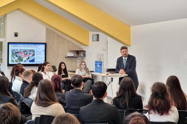 Габрово - Национална Априловска гимназия - Кирил Вълчев - посещение