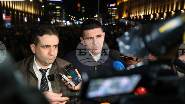 Има разлика между завеждане на нова избора технология и връщане на ситуация, която вече е работила, каза Божидар Божанов от ПП-ДБ