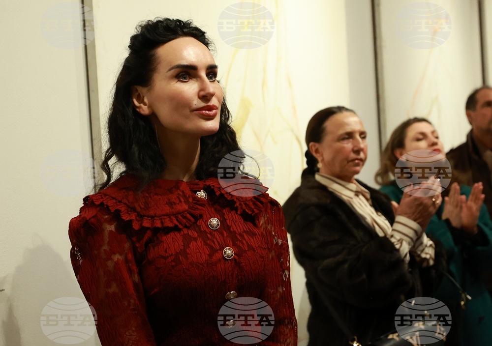 Галерия „Академия“ - Греди Асса - "Доктор хонорис кауза" - „Годините на Академията“ - изложба