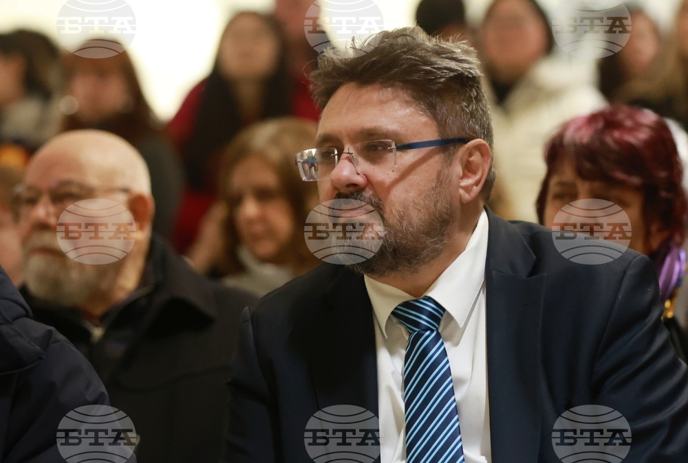 Галерия „Академия“ - Греди Асса - "Доктор хонорис кауза" - Кирил Вълчев