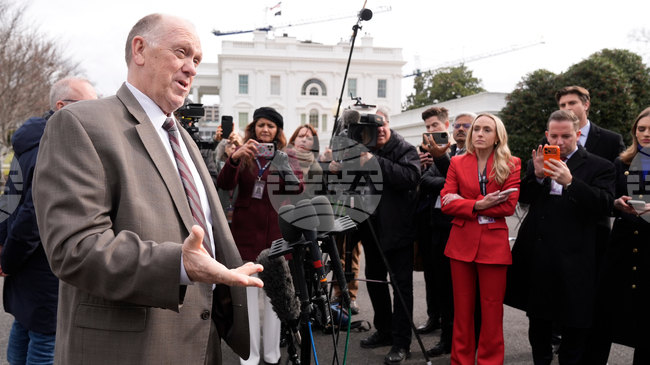 Тръмп каза, че е имал "много положителен разговор" и с кмета на Минеаполис, който днес ще се срещне със специалния му представител Том Хоман