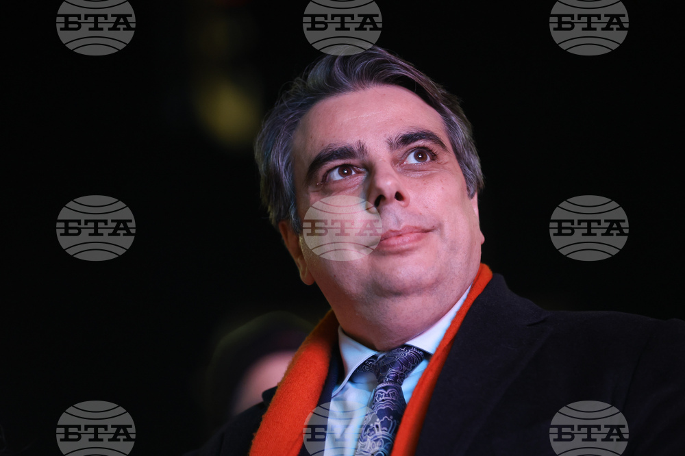 „Продължаваме промяната - Демократична България“ - протест - Асен Василев