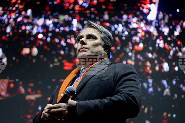 Трябва на изборите да опазим вота, заяви Асен Василев