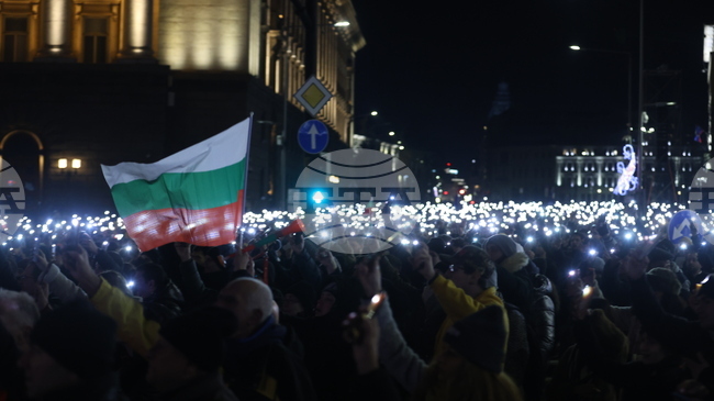 Пуснато е движението по булевардите "Цар Освободител" и "Княз Александър Дондуков" след протеста в София 