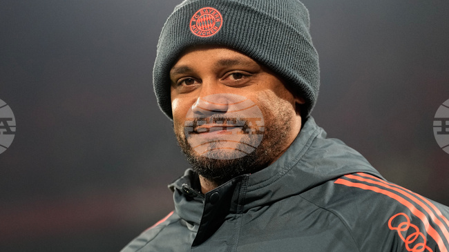 Треньорът на Байерн Мюнхен Венсан Компани поздрави футболистите си за постигнатите рекорди в Бундеслигата, но подчерта, че титлата все още не е спечелена