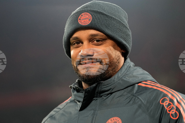 Треньорът на Байерн Мюнхен Венсан Компани поздрави футболистите си за постигнатите рекорди в Бундеслигата, но подчерта, че титлата все още не е спечелена