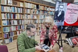 Велико Търново - Васил Попов - среща с читатели