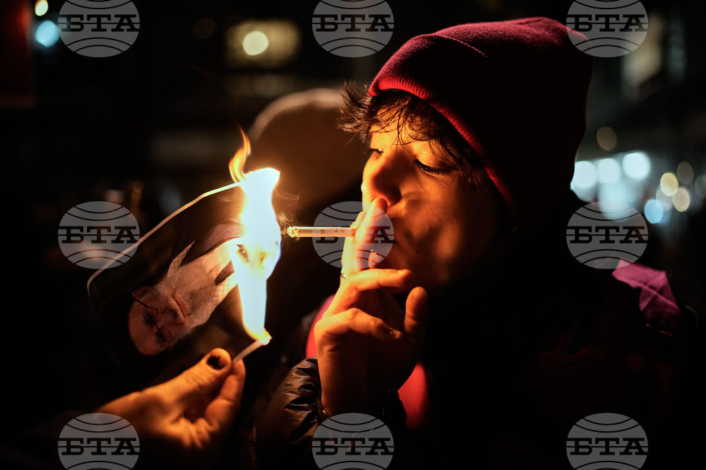 CORRECTION Germany Iran Protest