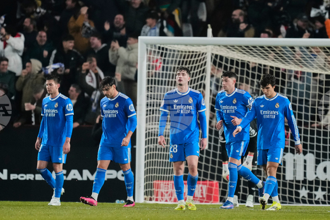 Ръководството на Реал Мадрид търси треньор за новия сезон