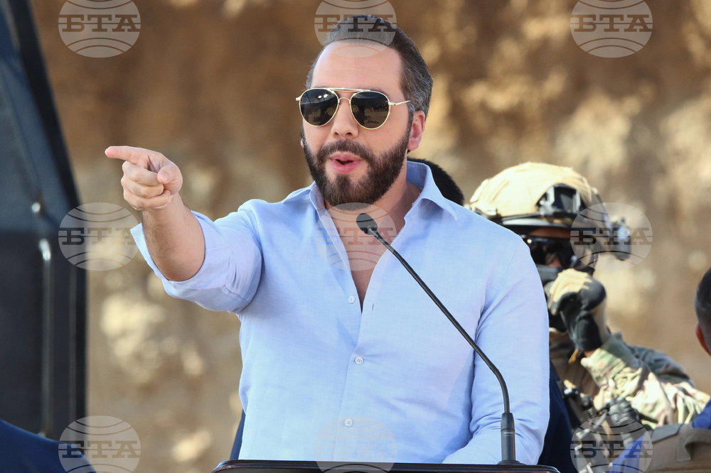 Салвадорският флот иззе 6,6 тона кокаин в Тихия океан