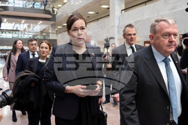 APTOPIX Denmark Greenland US Meeting