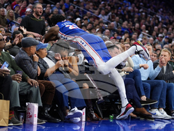 Cavaliers 76ers Basketball