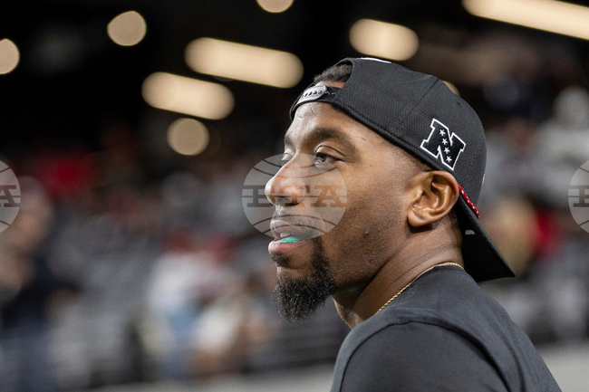 Commanders QB Coach Football