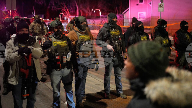 Нова стрелба, свързана с имиграцията, повиши напрежението в американския град Минеаполис