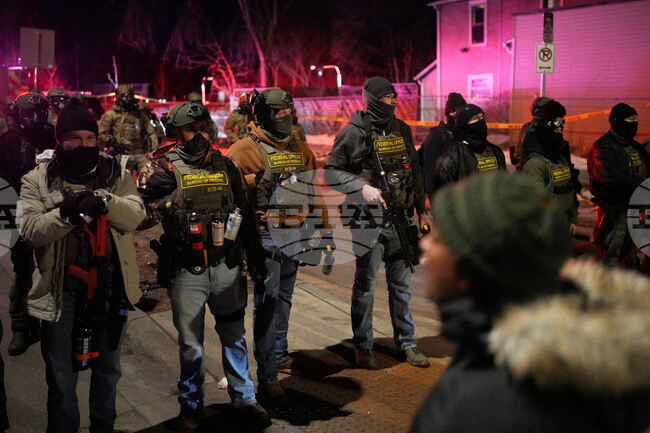 Нова стрелба, свързана с имиграцията, повиши напрежението в американския град Минеаполис