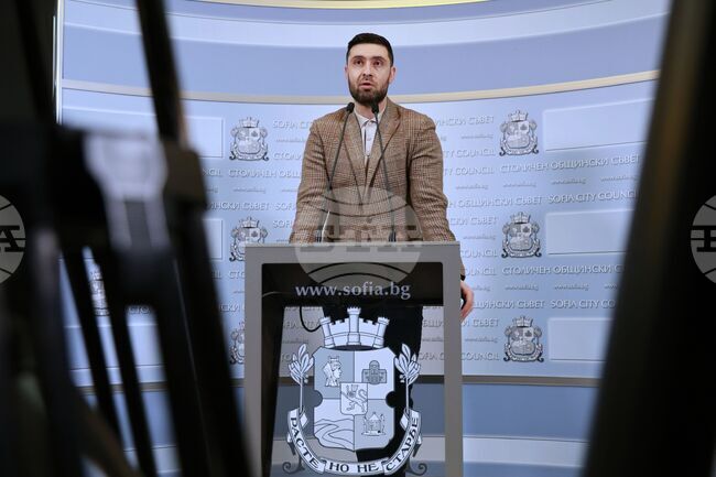 Столичен общински съвет - Димитър Шалъфов - пресконференция