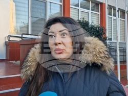 Бургас - Протест на родители пред НБУ "Михаил Лъкатник"