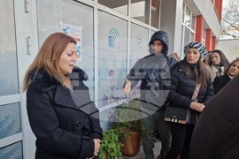 Бургас - Протест на родители пред НБУ "Михаил Лъкатник"