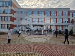 Бургас - Протест на родители пред НБУ "Михаил Лъкатник"