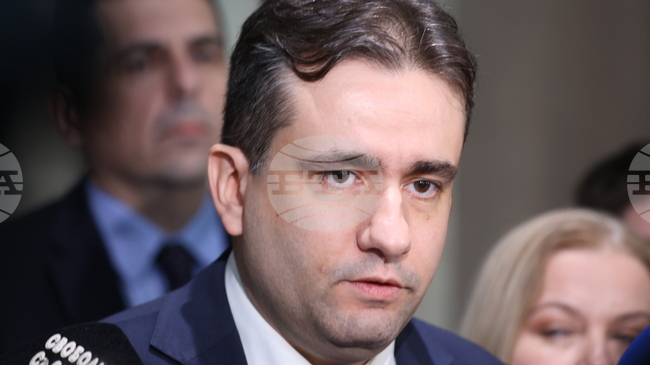 Скенерите не могат да бъдат въведени правилно, качествено и ефективно до изборите, каза Божидар Божанов от ПП-ДБ