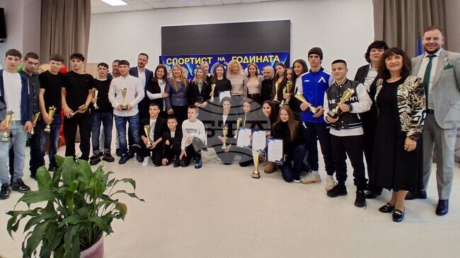 Ученици от 166-о Спортно училище „Васил Левски“ спечелиха 64 медала от световни, европейски и балкански първенства