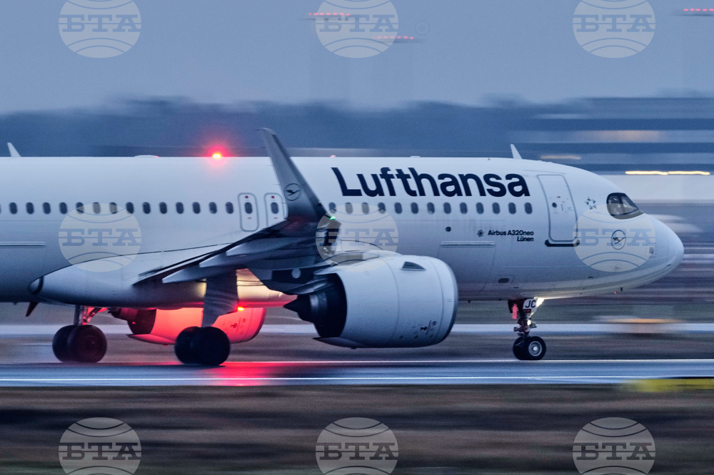 Авиокомпания „Луфтханза“ отмени редица полети в Германия преди утрешната стачка на служителите ѝ
