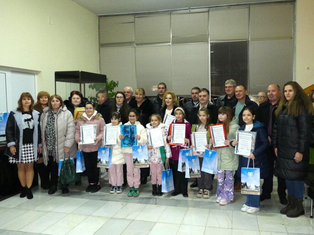 Общо 82-ма млади художници участваха в конкурса „Свободна Нова Загора“