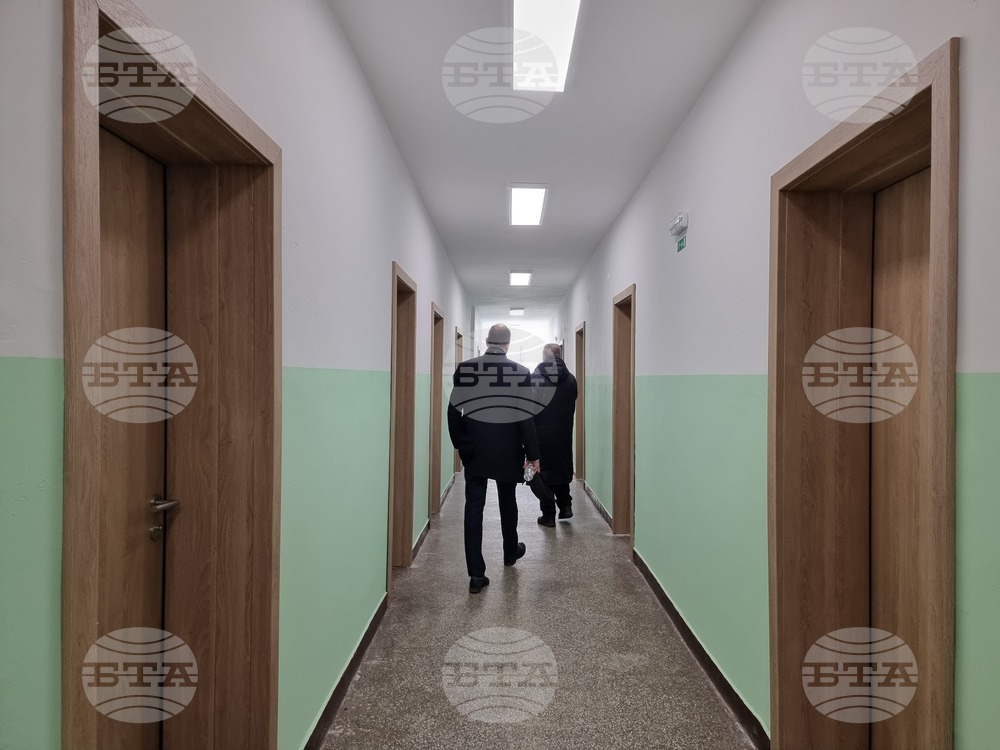 Село Раждавица - ремонт - училищно общежитие