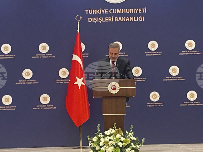 Хакан Фидан: Турция е против военна операция срещу Иран, ще продължи усилията за разрешаване на проблемите по пътя на преговорите