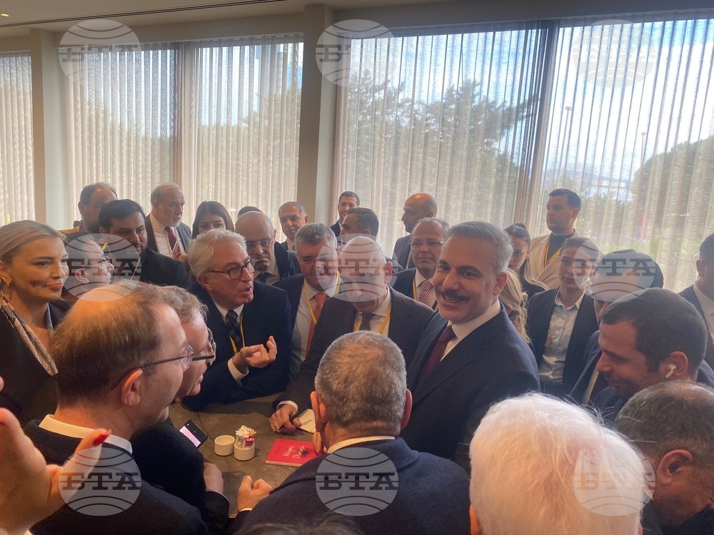 Турция - Истанбул - външен министър - пресконференция