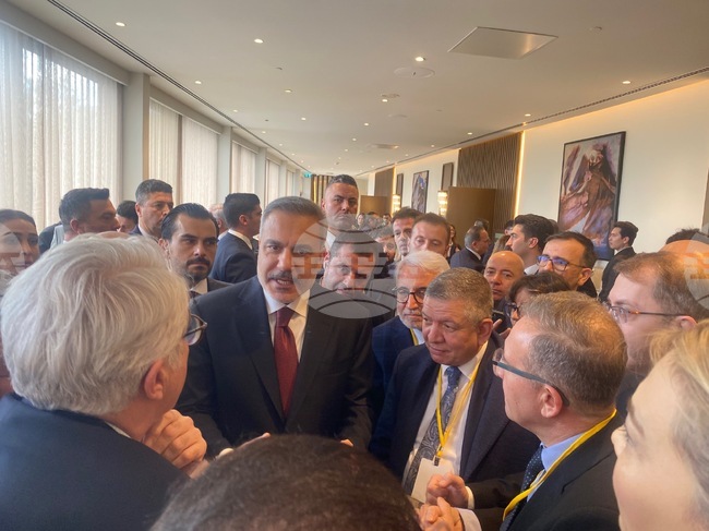 Турция - Истанбул - външен министър - пресконференция