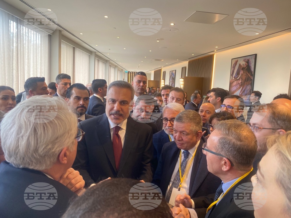 Турция - Истанбул - външен министър - пресконференция