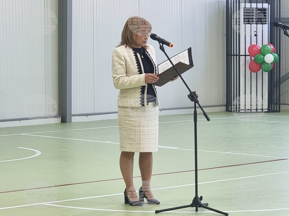 Долна Митрополия - СУ „Васил Априлов“ - нов физкултурен салон