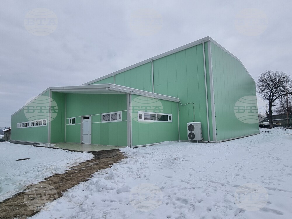 Долна Митрополия - СУ „Васил Априлов“ - нов физкултурен салон