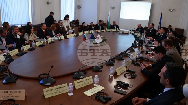 Bulgarian Officials Voice Concern over Lack of Progress in North Macedonia, Back Western Balkans' EU Enlargement