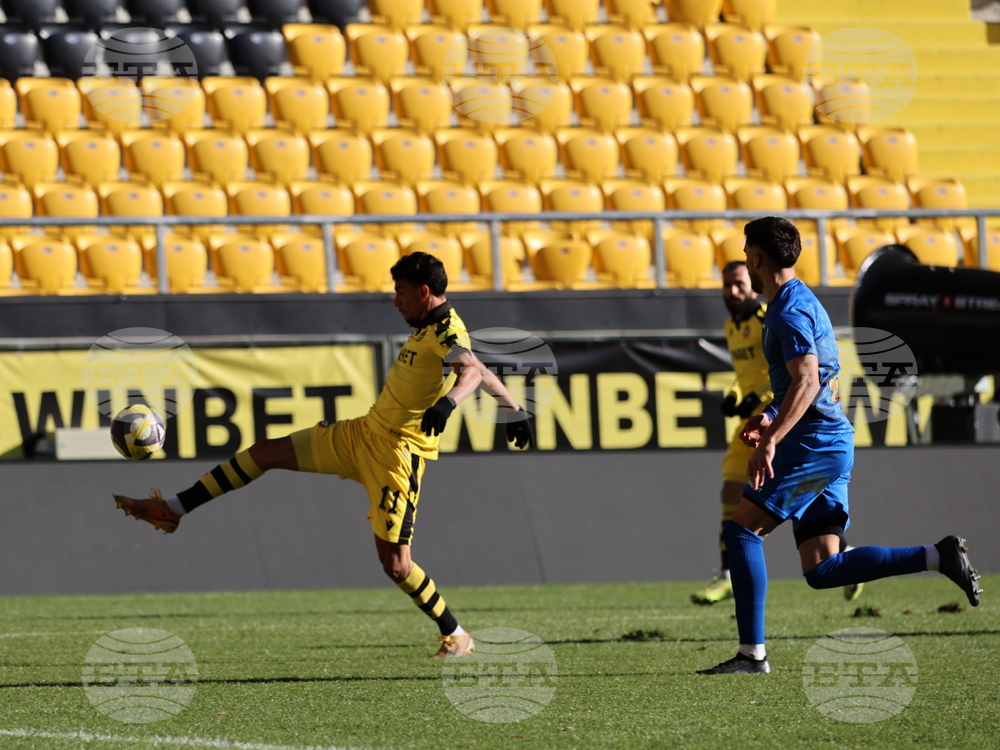 Пловдив - футбол - Ботев (Пловдив) - Марица (Пловдив) - контрола
