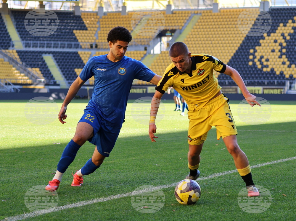 Пловдив - футбол - Ботев (Пловдив) - Марица (Пловдив) - контрола