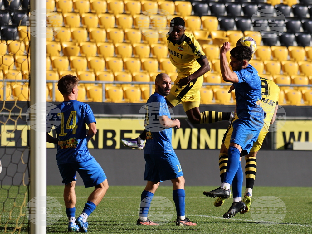 Пловдив - футбол - Ботев (Пловдив) - Марица (Пловдив) - контрола