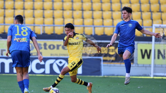 Ботев (Пловдив) уреди контрола с втородивизионния Севлиево