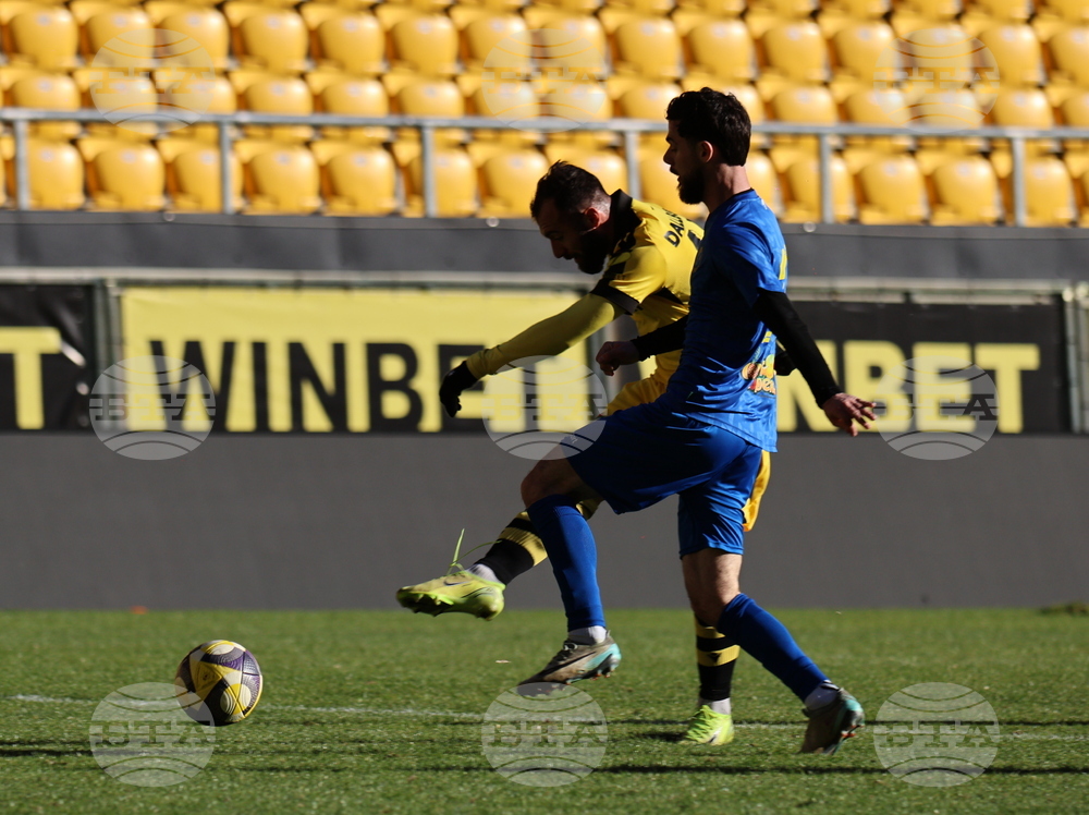 Пловдив - футбол - Ботев (Пловдив) - Марица (Пловдив) - контрола