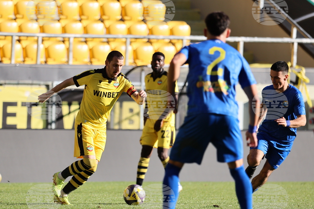 Пловдив - футбол - Ботев (Пловдив) - Марица (Пловдив) - контрола