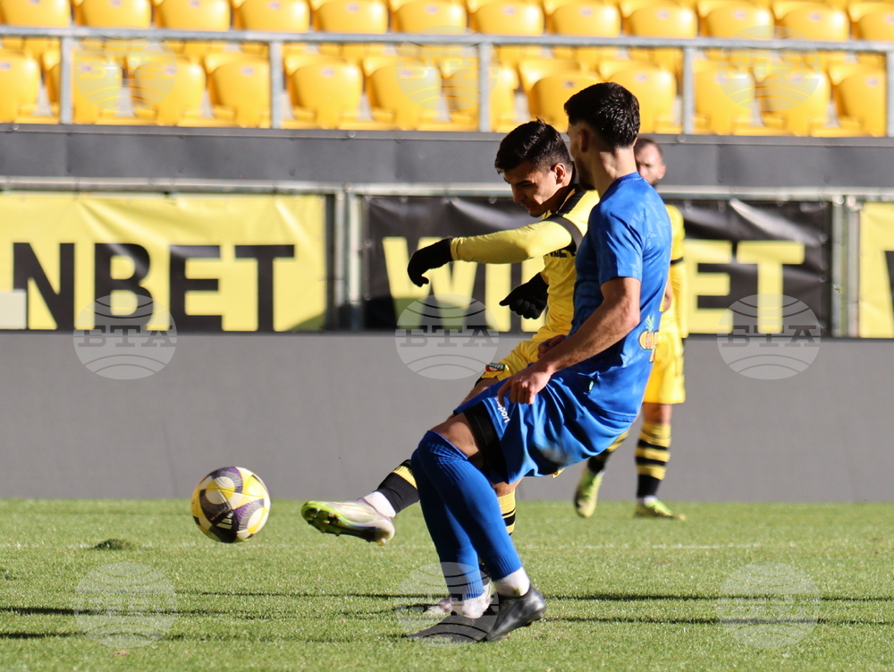 Пловдив - футбол - Ботев (Пловдив) - Марица (Пловдив) - контрола