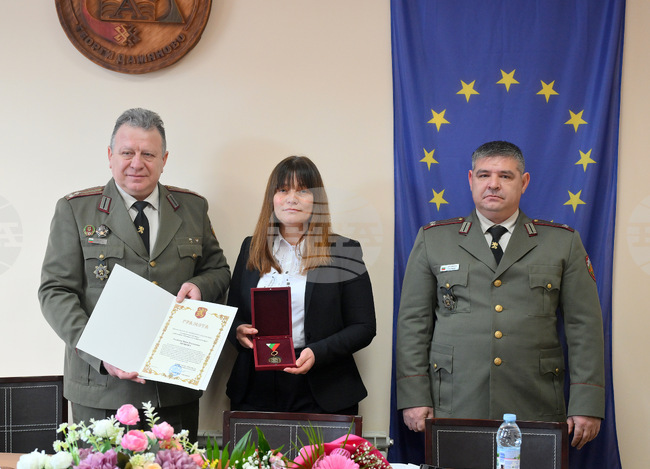 Кметът на Община Георги Дамяново е наградена с медал и грамота за опазване на военноисторическите паметници