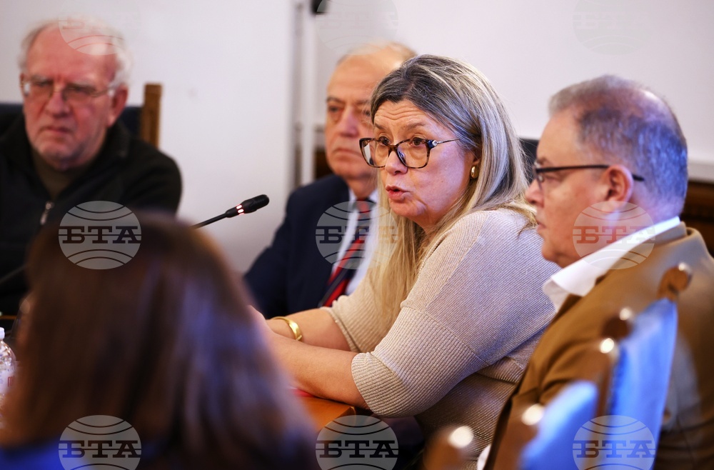 Народно събрание - Комисия по конституционни и правни въпроси